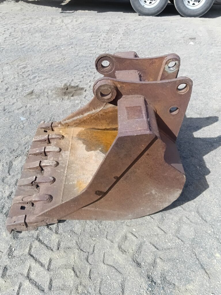 36″ H&H Backhoe Digging Bucket