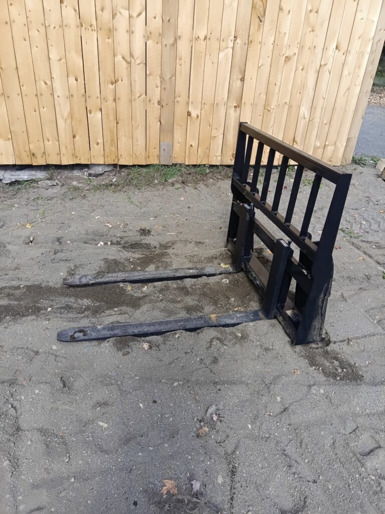 48″ 2000lb Skid Steer Pallet Forks