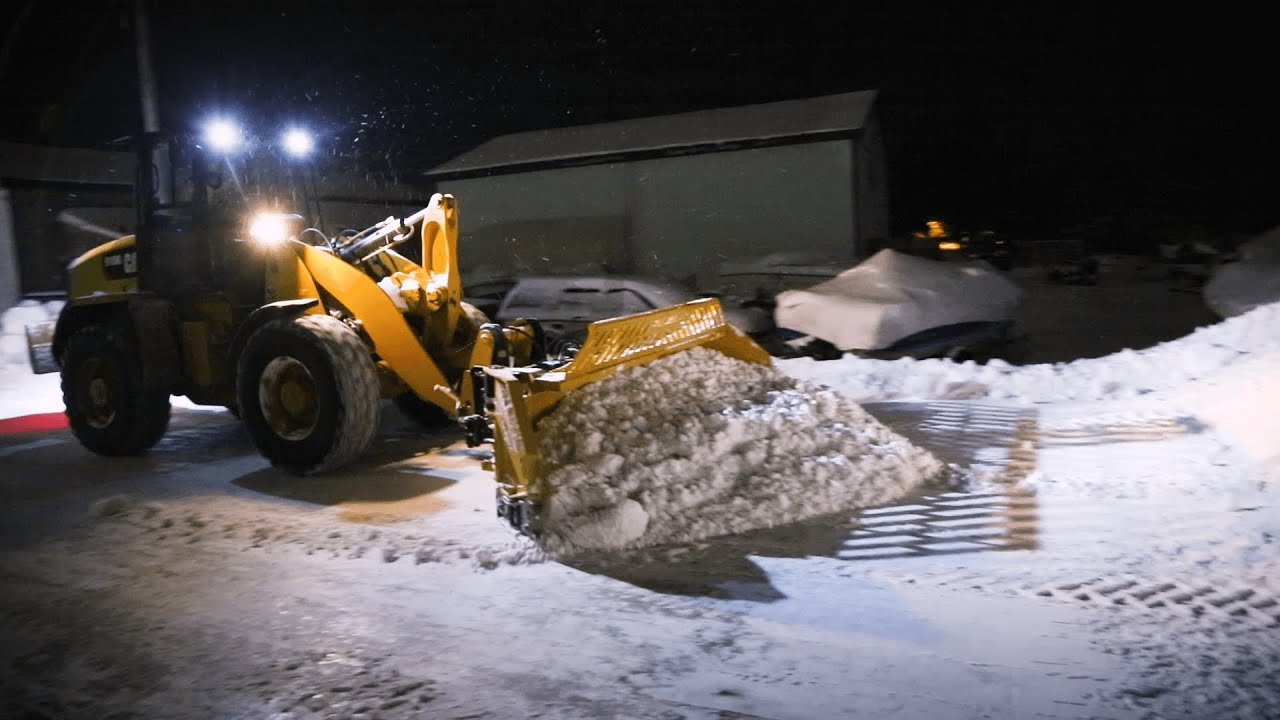 3230W SnowWing